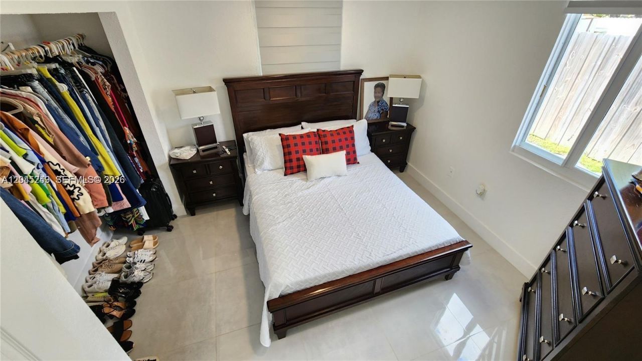 734 W 32nd St , Unit 734, Hialeah, FL 33012 Photo