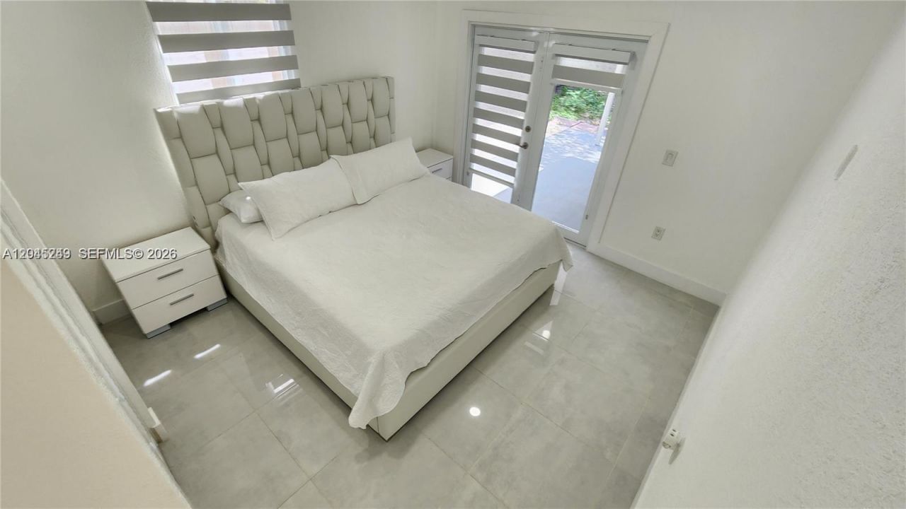 734 W 32nd St , Unit 734, Hialeah, FL 33012 Photo