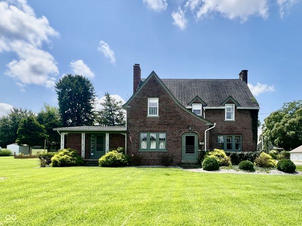 1995 S Main Street, Vallonia, IN 47281