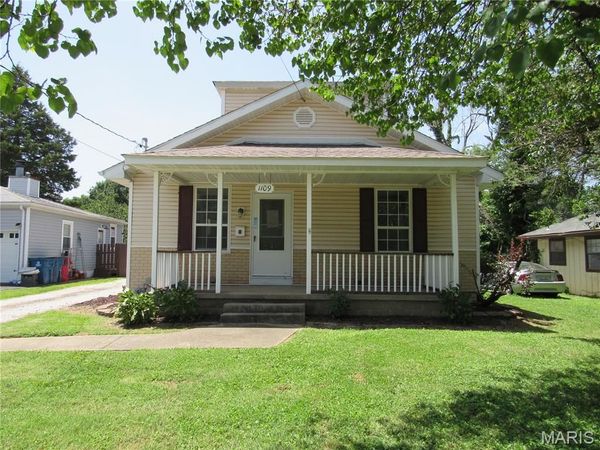 1109 Saint Clair Avenue , Collinsville, IL 62234