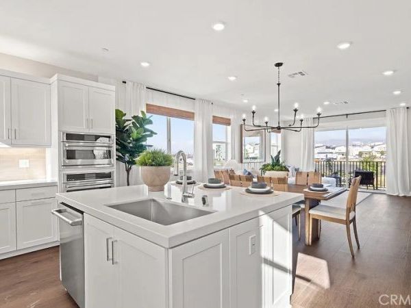 817 Sonia, Irvine, CA 92618
