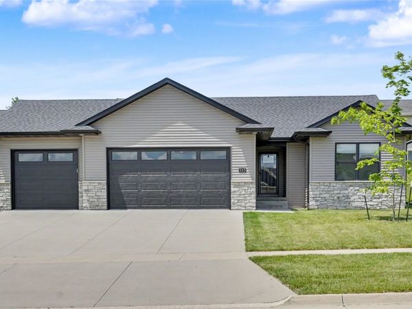 565 Dakota Ave , Tiffin, IA 52340