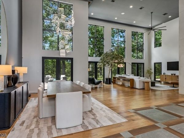 175 Round Top Rd, Bernardsville, NJ 07924