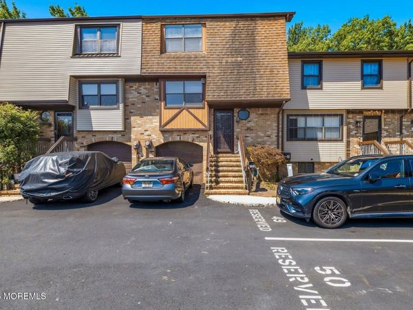 703 Merrywood Drive, Edison, NJ 08817