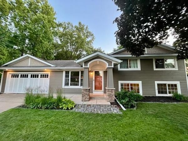 172 Strese Circle , Apple Valley, MN 55124