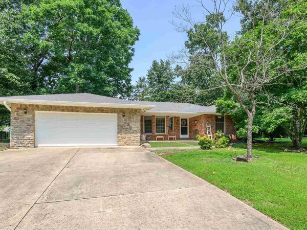 127 Kingwood Circle, Bull Shoals, AR 72619