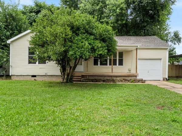 712 Mckinney Street , Springdale, AR 72764