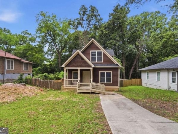 562 Woodlawn Avenue NW, Atlanta, GA 30318