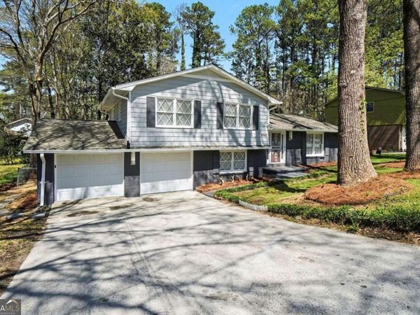 3960 Wedgefield Circle, Decatur, GA 30035