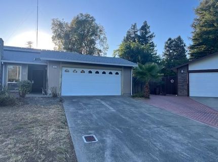 15 Governors Ct, Sacramento, CA 95817 Photo
