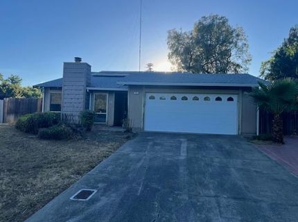 15 Governors Ct, Sacramento, CA 95817 Photo