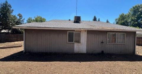 15 Governors Ct, Sacramento, CA 95817 Photo