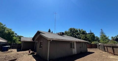 15 Governors Ct, Sacramento, CA 95817 Photo