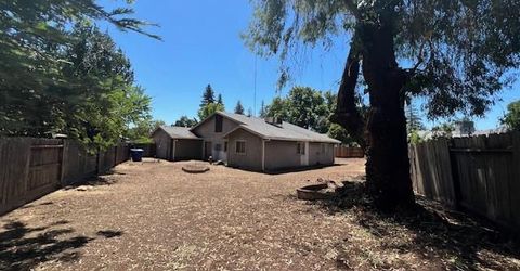 15 Governors Ct, Sacramento, CA 95817 Photo
