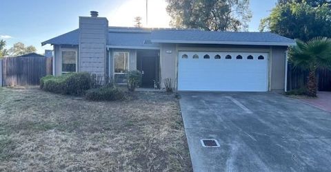 15 Governors Ct, Sacramento, CA 95817 Photo