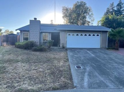 15 Governors Ct, Sacramento, CA 95817 Photo