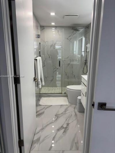 9686 Fontainebleau Blvd, Unit 504, Miami, FL 33172 Photo