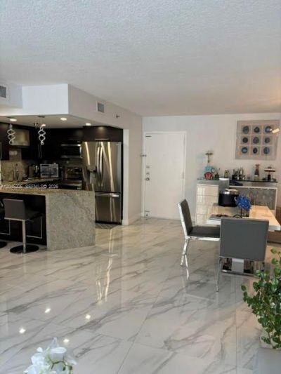 9686 Fontainebleau Blvd, Unit 504, Miami, FL 33172 Photo