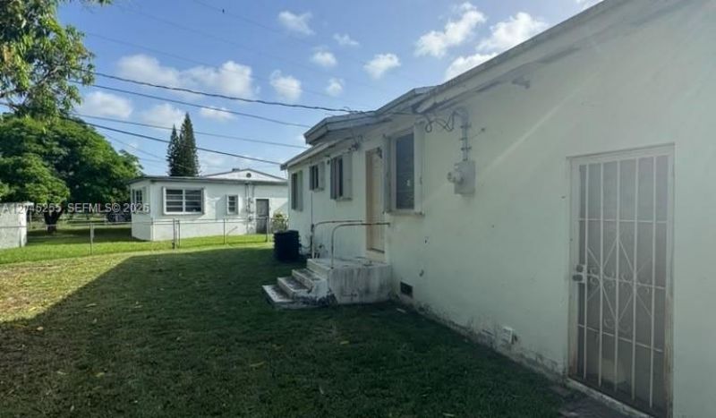9025 NW 9th Ct, Miami, FL 33150 Photo