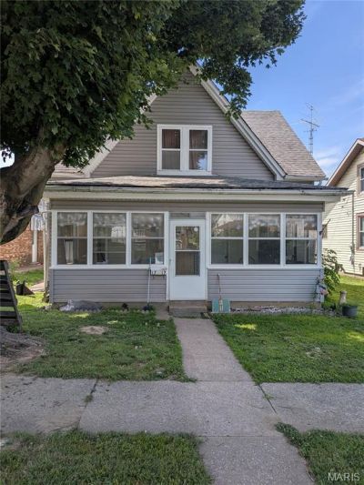 1717 High Street , Chester, IL 62233 Main Photo