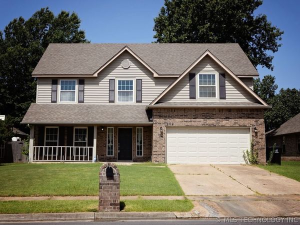 904 N Hemlock Avenue , Broken Arrow, OK 74012