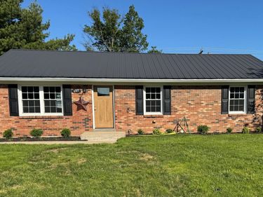 137 Oakmont Drive, Nicholasville, KY 40356