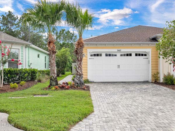 943 Attitude Avenue, Daytona Beach, FL 32124