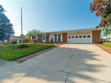 970 W Alkaline Springs Road, Vandalia, OH 45377