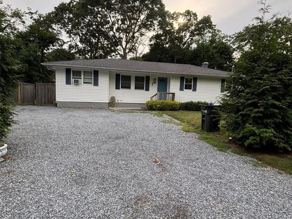38 Vernon Avenue , Mastic, NY 11950