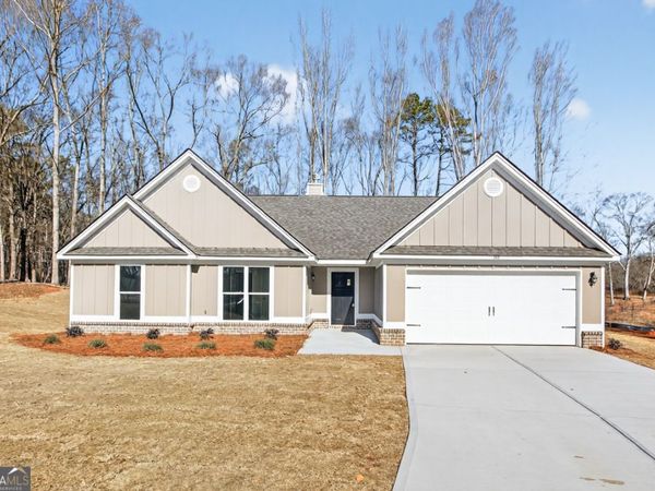 420 Seashell Court, Unit 17, Statham, GA 30666