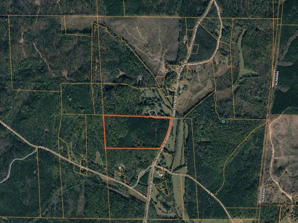 SE State Line Road, Tremont, MS 38876