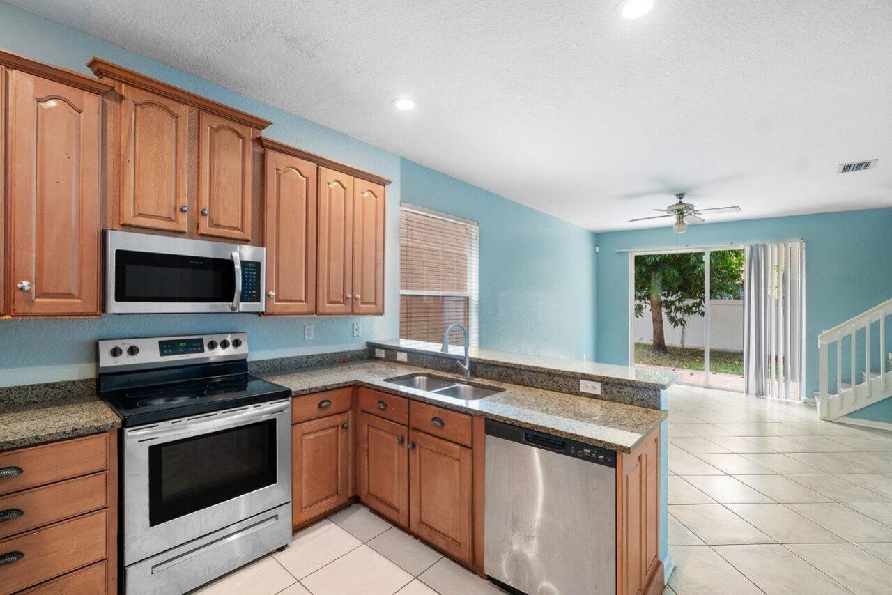 5453 Queenship Court, Greenacres, FL 33463 Photo