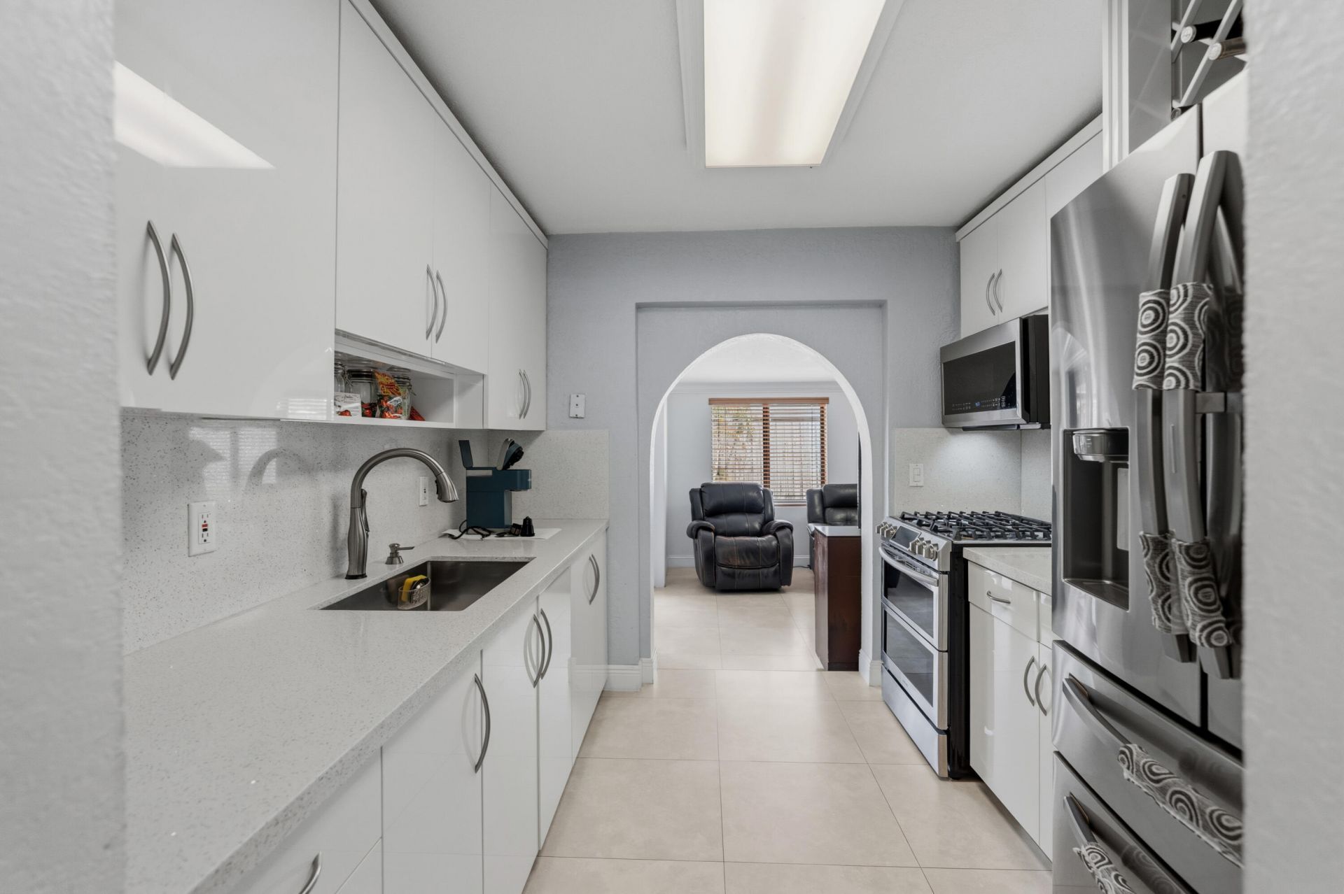 6160 W 14th Avenue, Hialeah, FL 33012 Photo