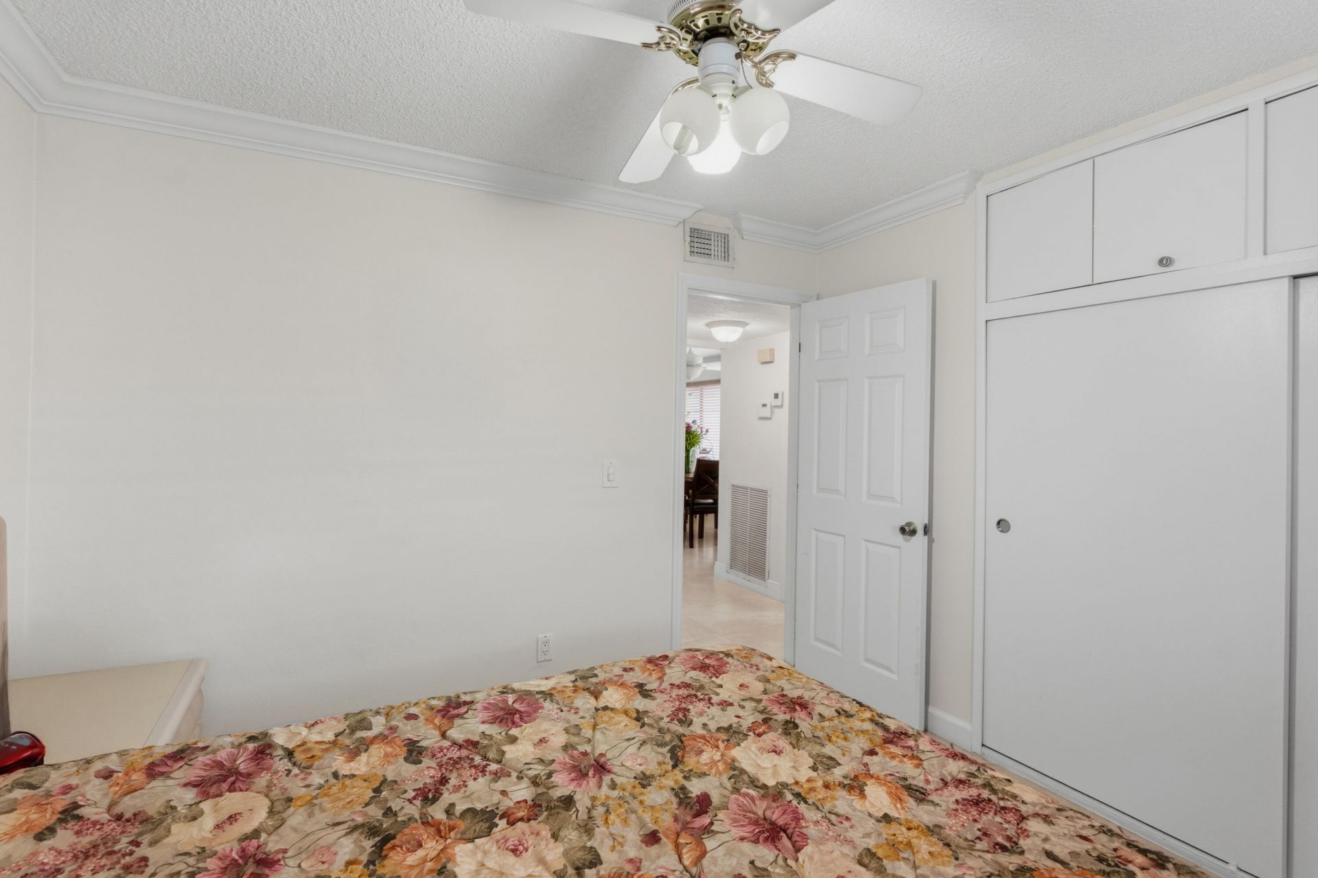 6160 W 14th Avenue, Hialeah, FL 33012 Photo