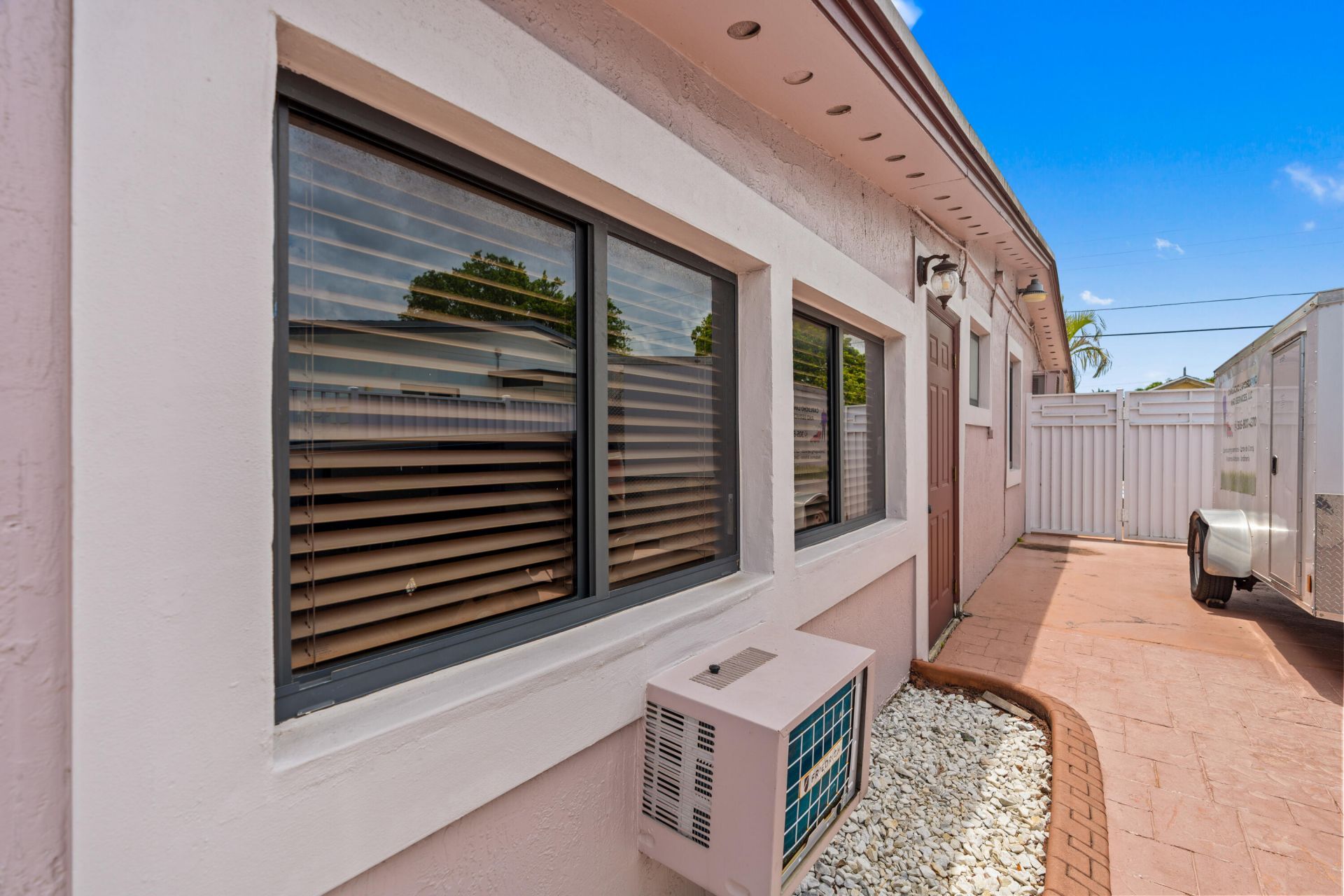 6160 W 14th Avenue, Hialeah, FL 33012 Photo