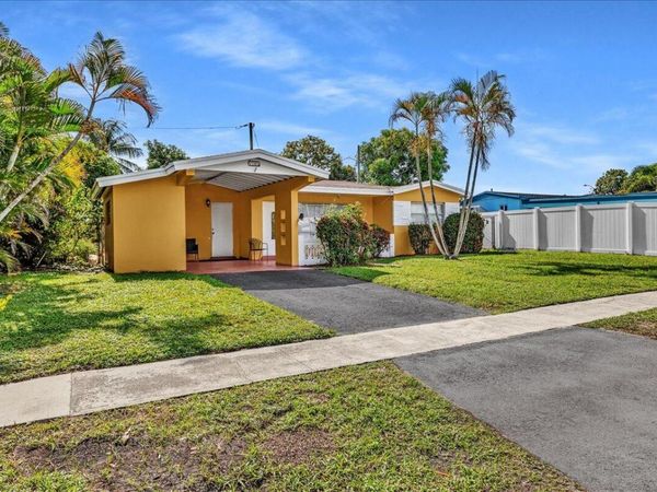 3560 NW 34th Way, Lauderdale Lakes, FL 33309