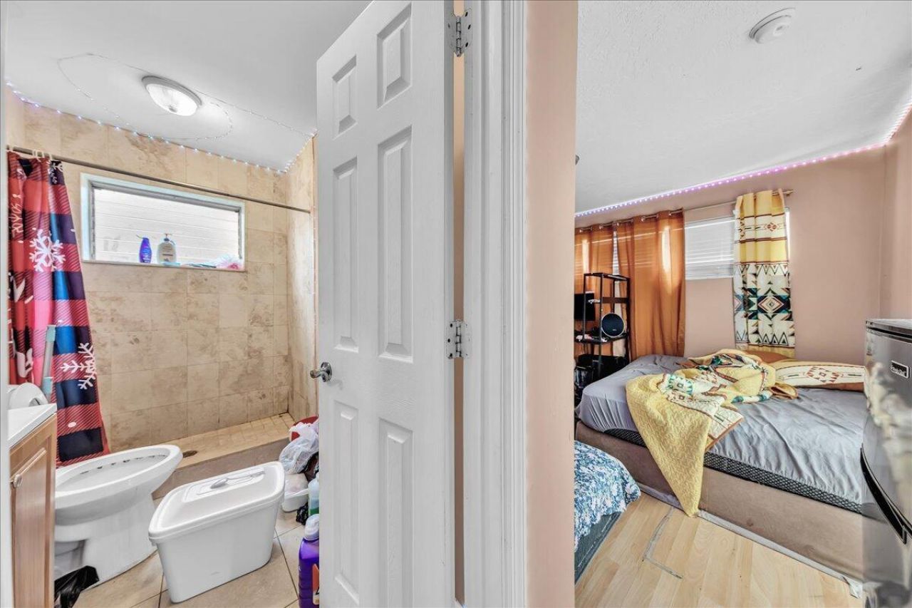 3560 NW 34th Way, Lauderdale Lakes, FL 33309 Photo