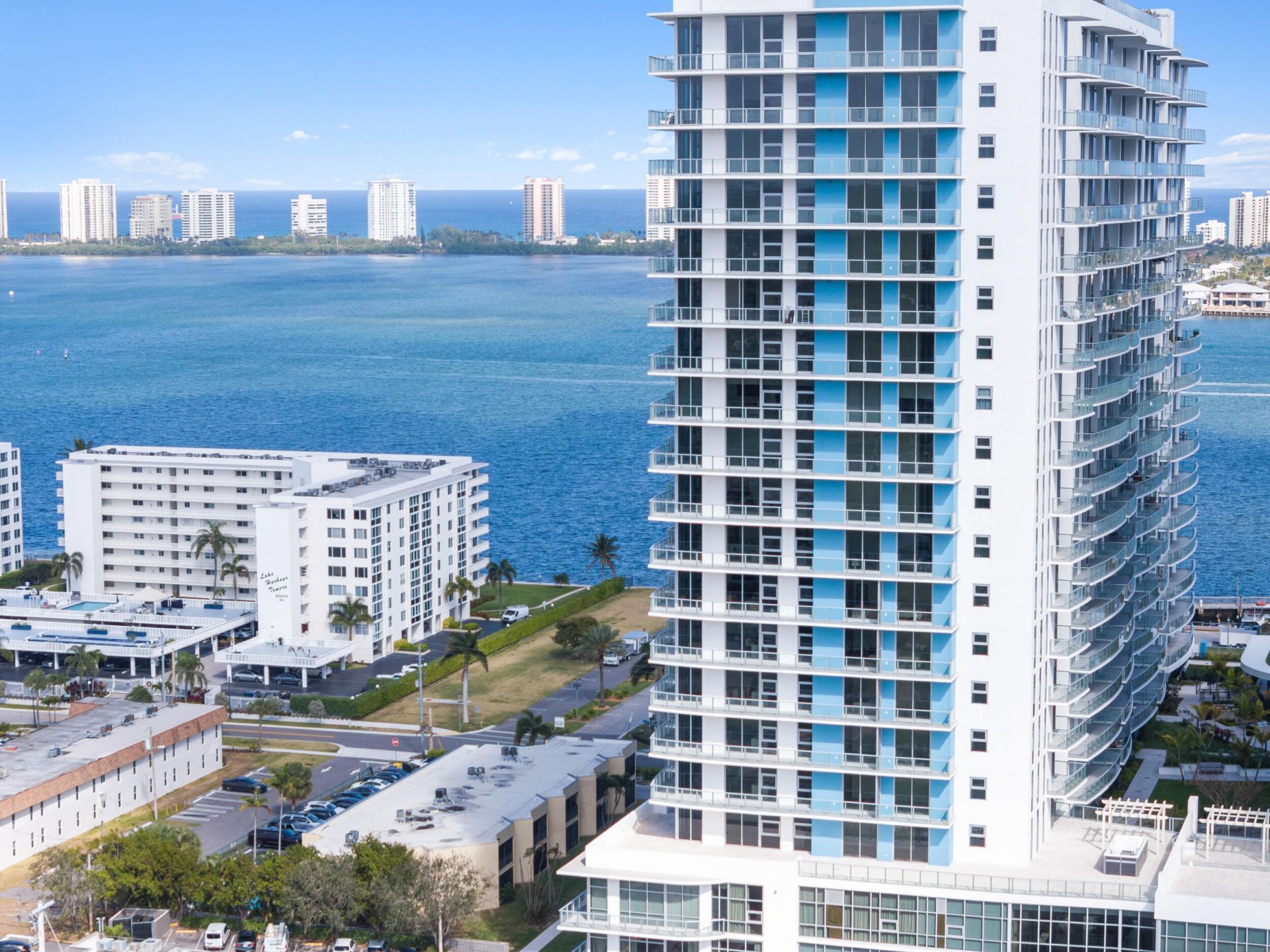 220 Lake Shore Drive, Unit 1523, Lake Park, FL 33403 Photo