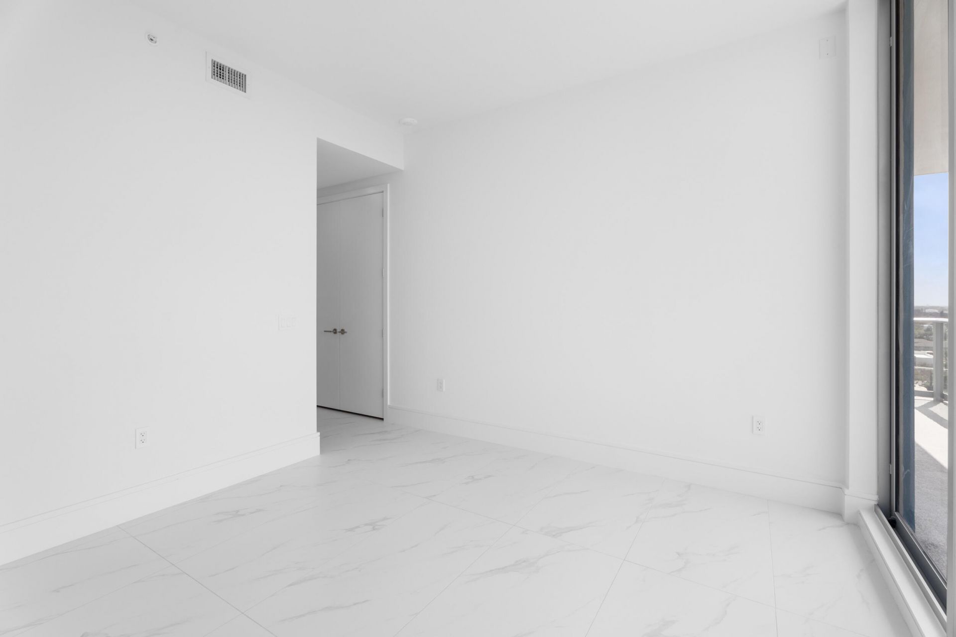 220 Lake Shore Drive, Unit 1523, Lake Park, FL 33403 Photo