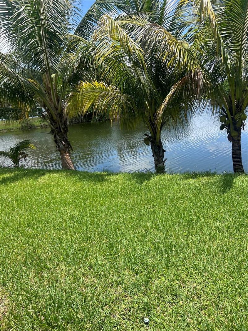 2730 Cypress Ave, Miramar, FL 33025 Photo