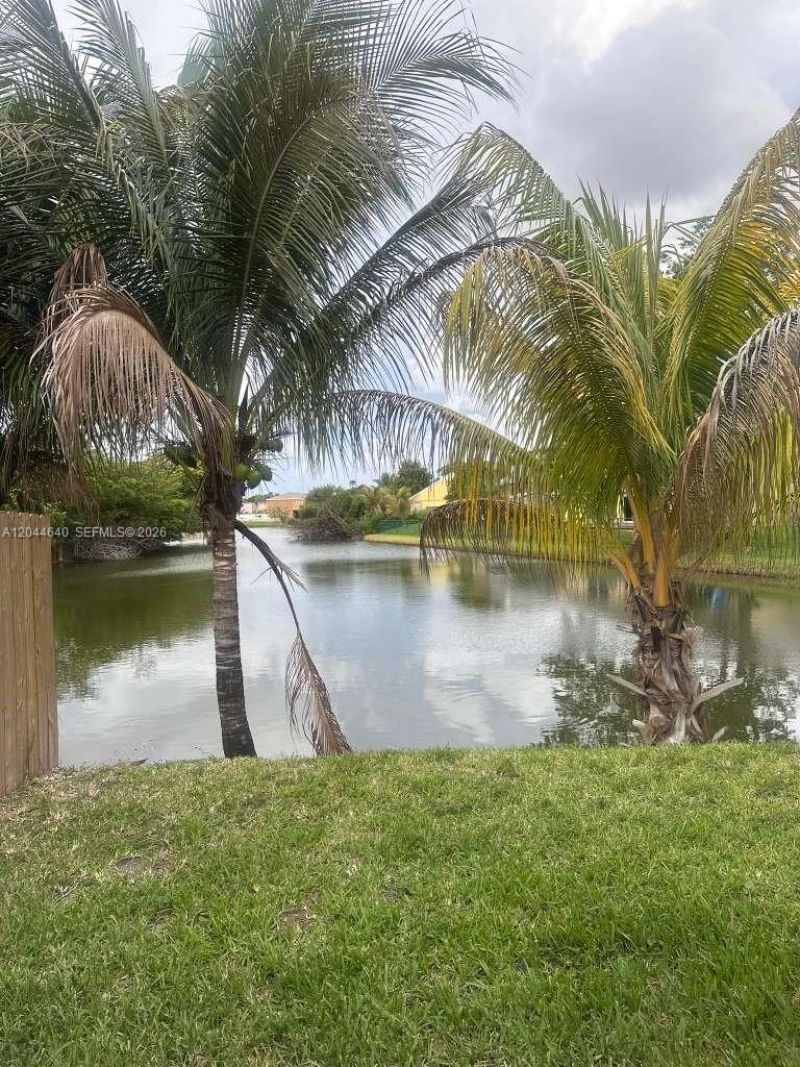 2730 Cypress Ave, Miramar, FL 33025 Photo
