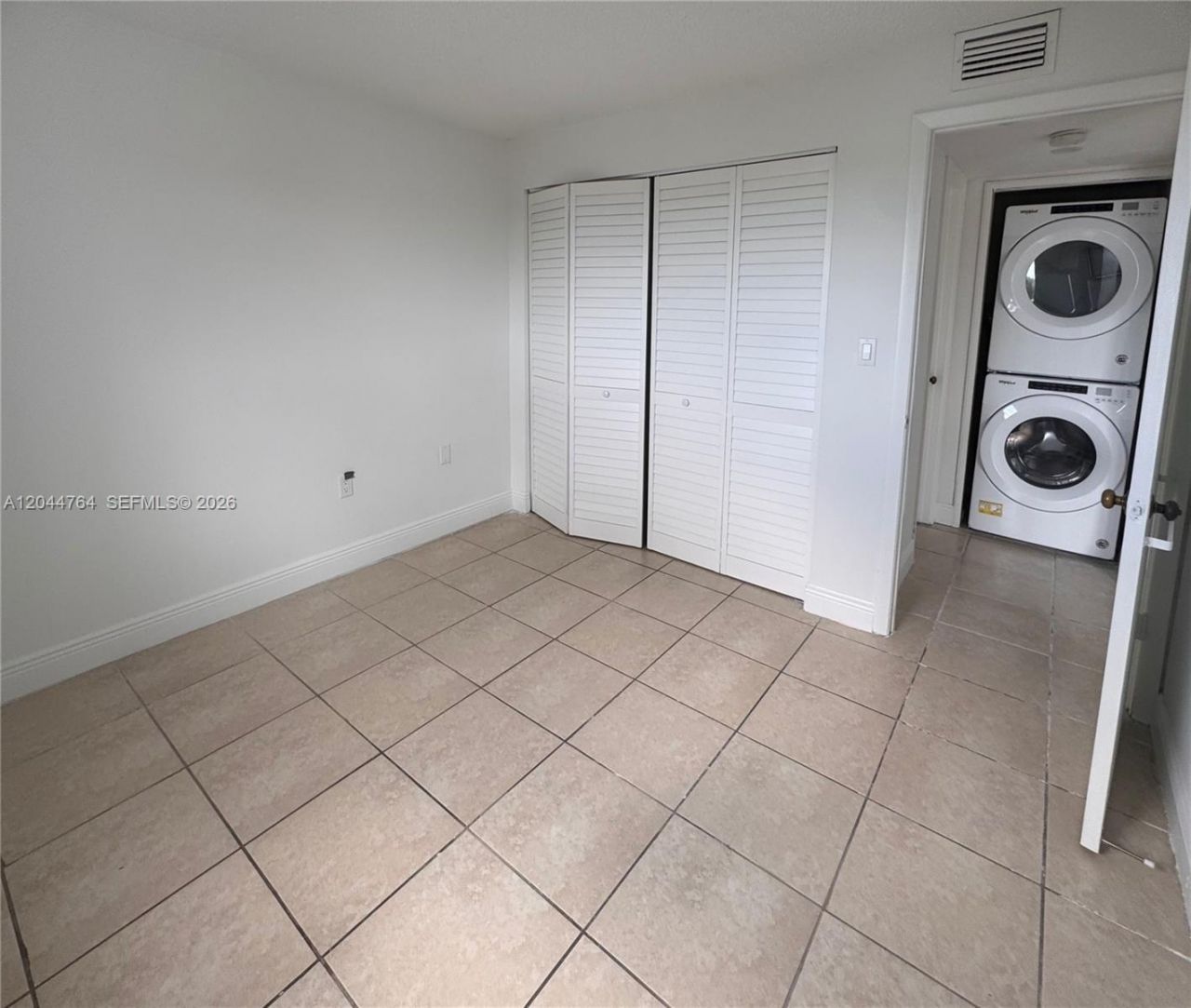 1820 W 53rd St , Unit 517, Hialeah, FL 33012 Photo