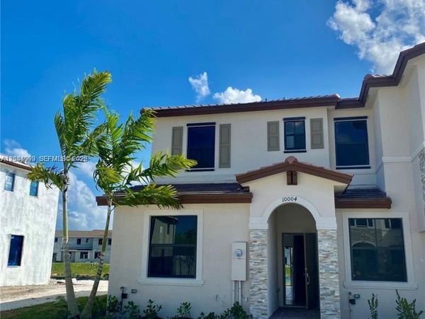10004 SW 228th Ter, Miami, FL 33190
