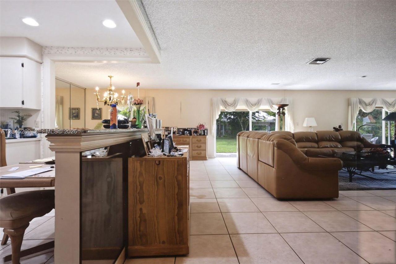 908 Cypress Ter, Unit V57, Pompano Beach, FL 33069 Photo