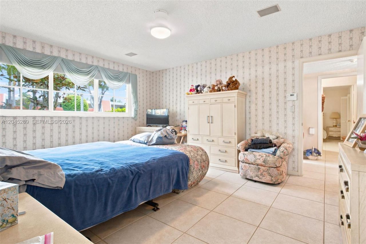 908 Cypress Ter, Unit V57, Pompano Beach, FL 33069 Photo