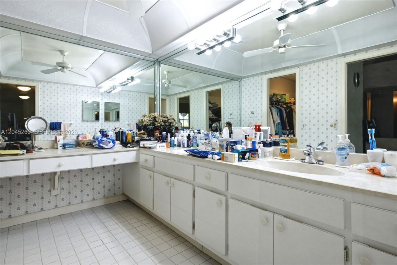 908 Cypress Ter, Unit V57, Pompano Beach, FL 33069 Photo