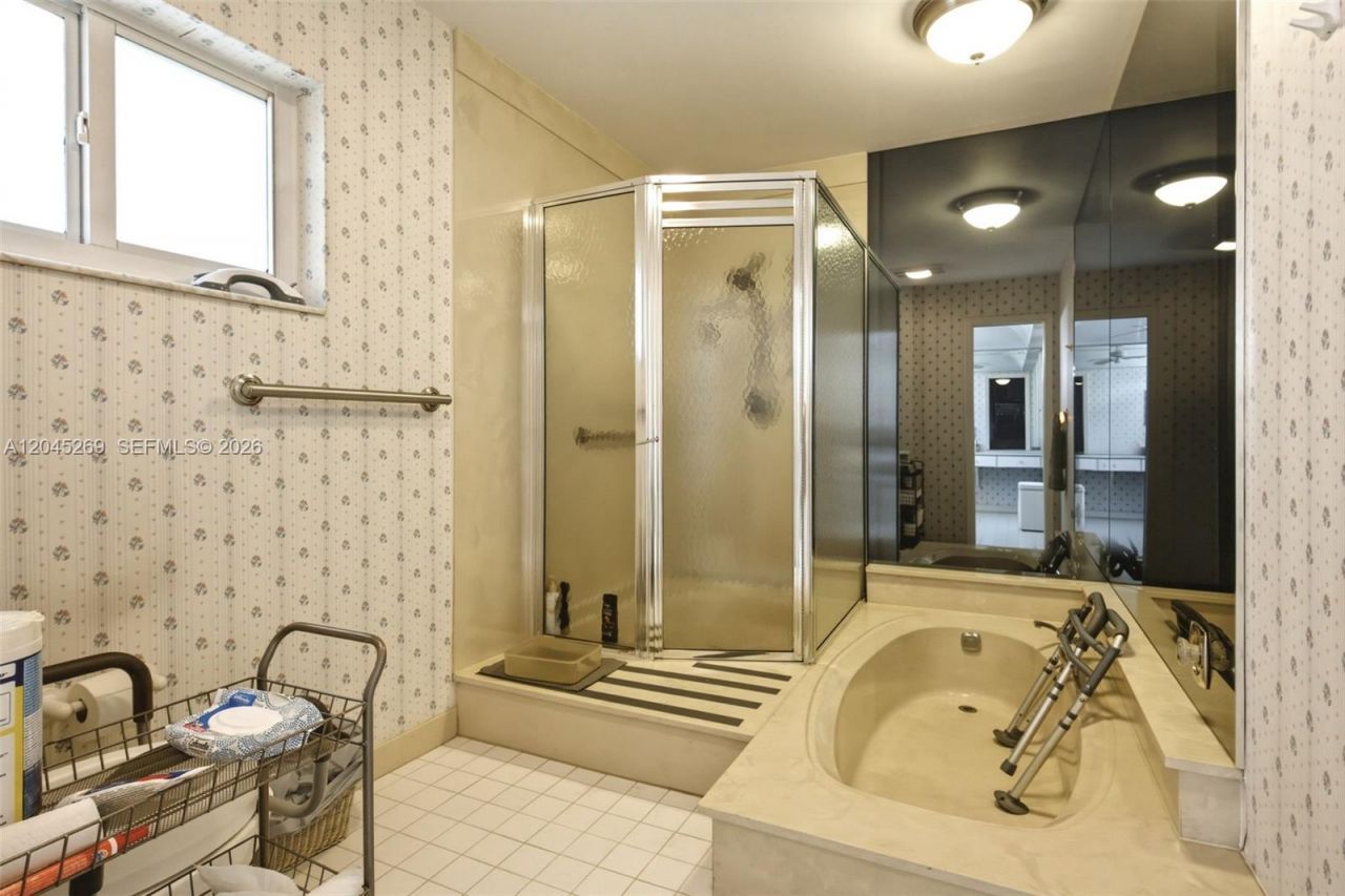 908 Cypress Ter, Unit V57, Pompano Beach, FL 33069 Photo