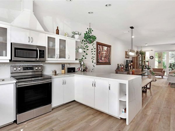 1619 Harrison St , Hollywood, FL 33020