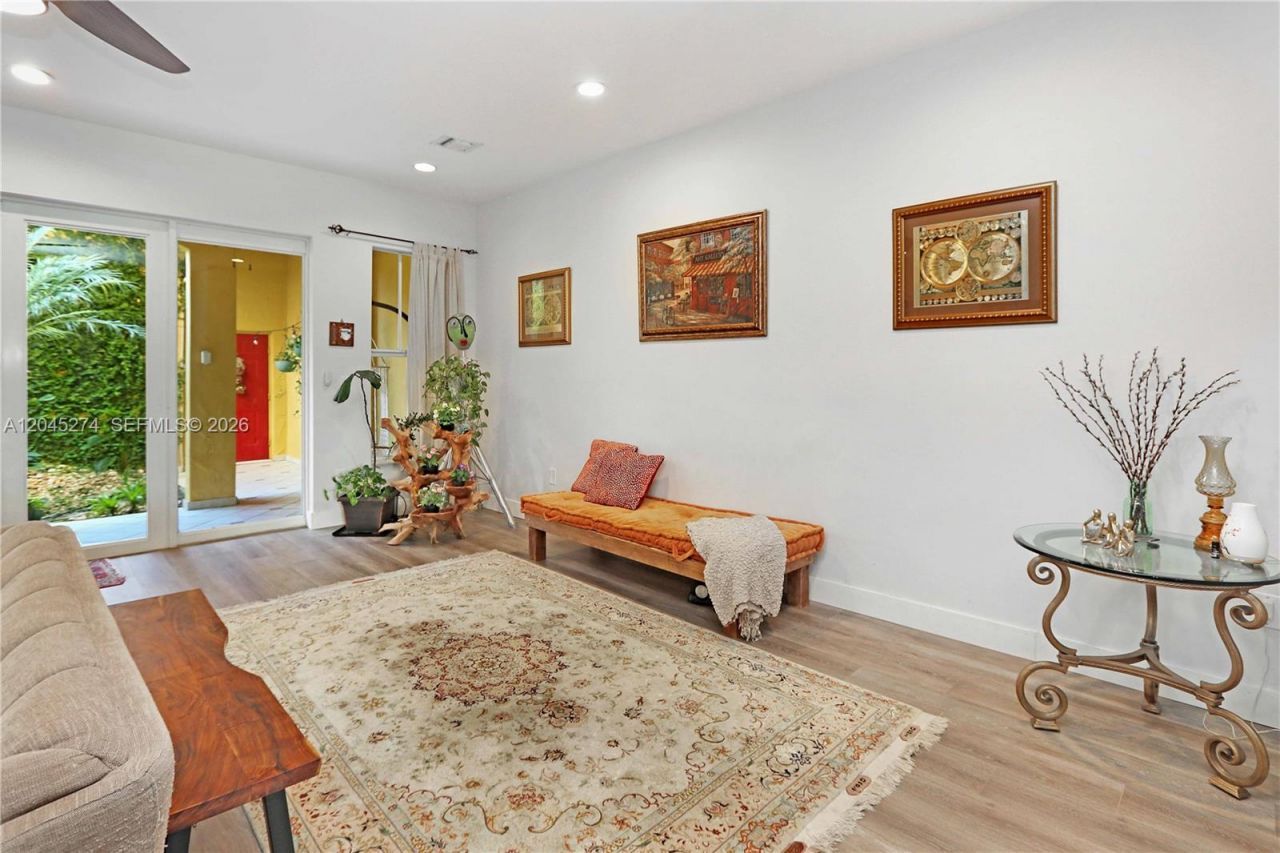 1619 Harrison St , Hollywood, FL 33020 Photo