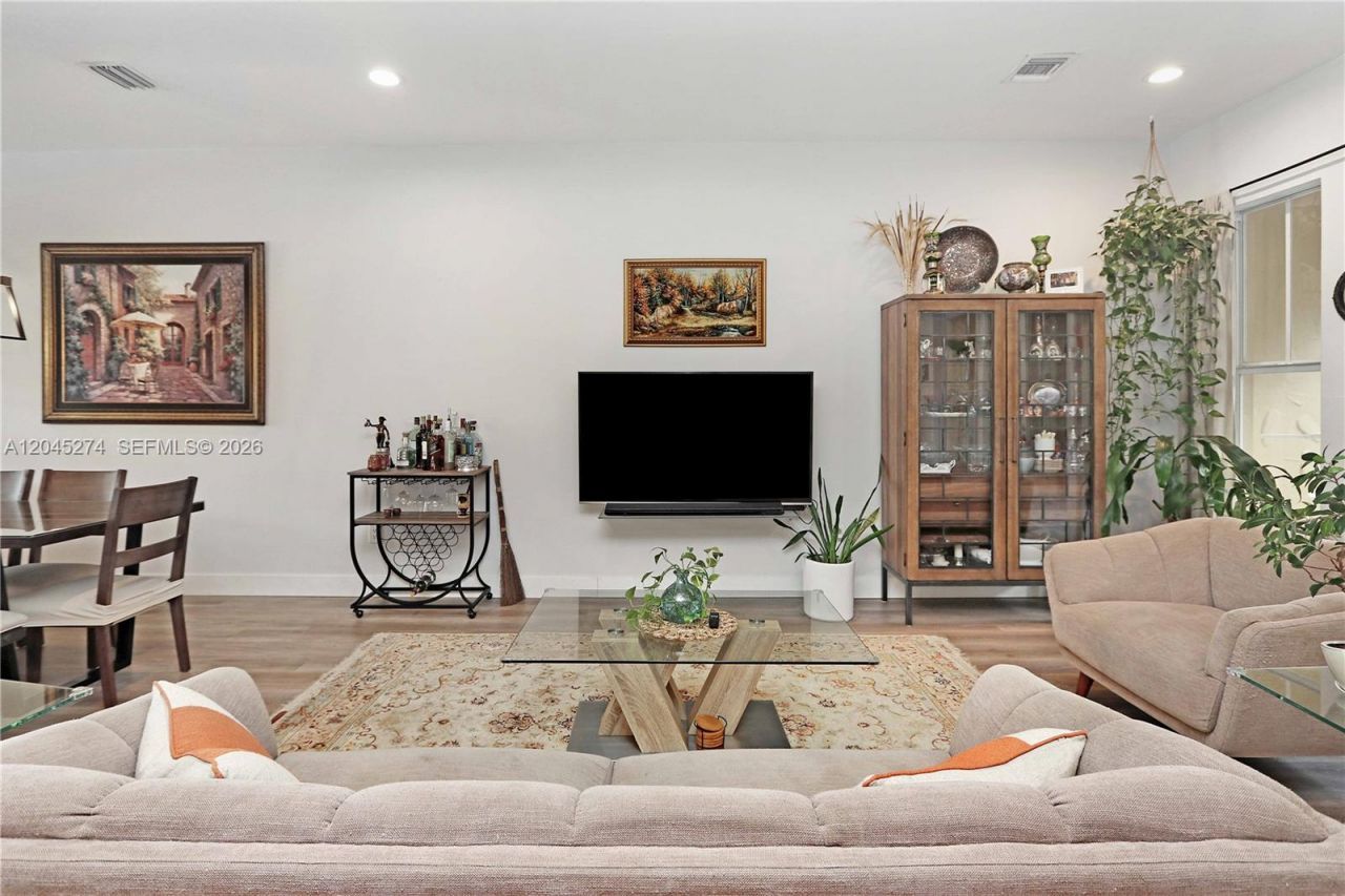 1619 Harrison St , Hollywood, FL 33020 Photo